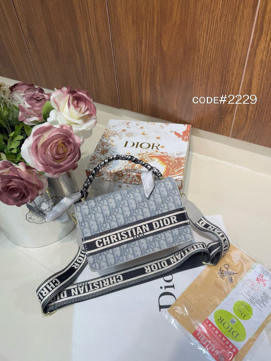 Dior Ladies Handbag – Luxury with Style & Three Color
