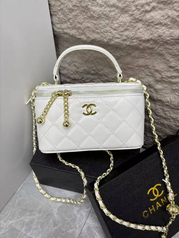 Chanel Ladies Handbag – Iconic Luxury Redefined & Two Color