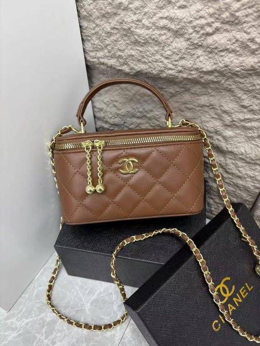 Chanel Ladies Handbag – Iconic Luxury Redefined & Two Color
