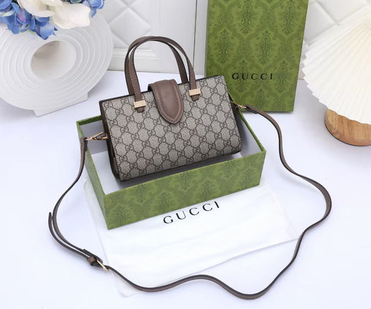 Gucci high quality bag with box